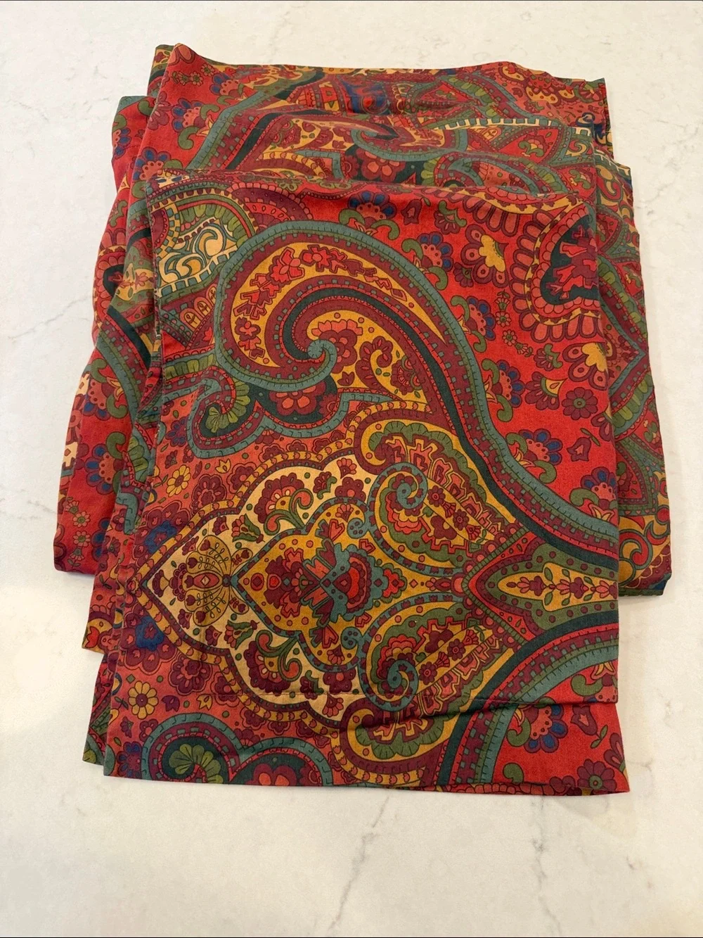 POTTERY BARN MIRA RED GREEN PAISLEY SATEEN 4 piece DUVET SET & 3 SHAMS
